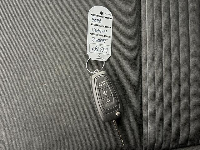 Ford TRANSIT CUSTOM 130PK Automaat Lang Limited | Euro 6 | Vol Opties ! | Navigatie | Camera | Airco | Cruise | 3-Zits