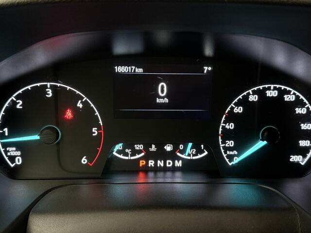 Ford TRANSIT CUSTOM 130PK Automaat Lang Limited | Euro 6 | Vol Opties ! | Navigatie | Camera | Airco | Cruise | 3-Zits