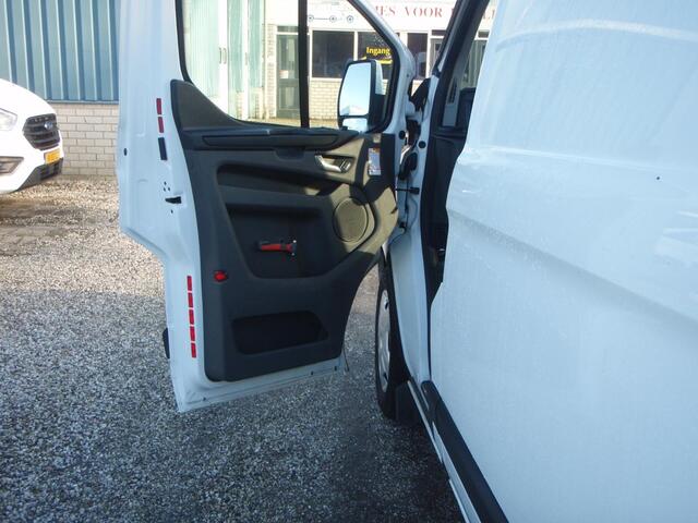 Ford TRANSIT CUSTOM 320 L2H2 Trend nette auto 137902 km bj 19