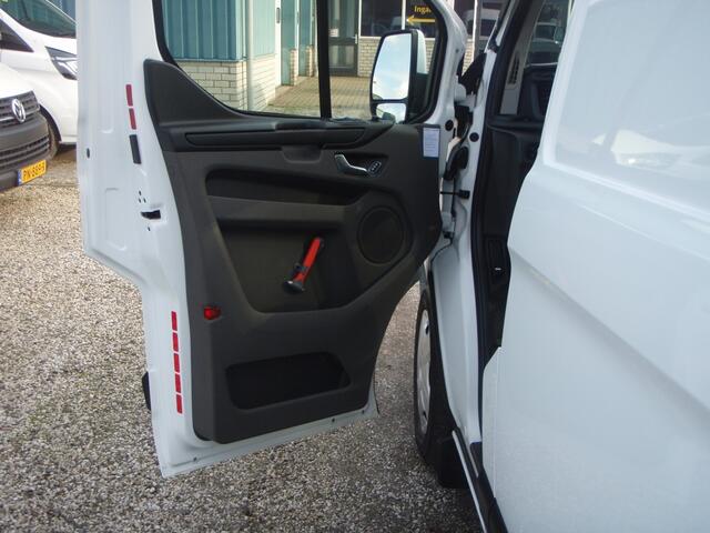 Ford TRANSIT CUSTOM L2H2 Trend zeer nette auto 106352 km 2019