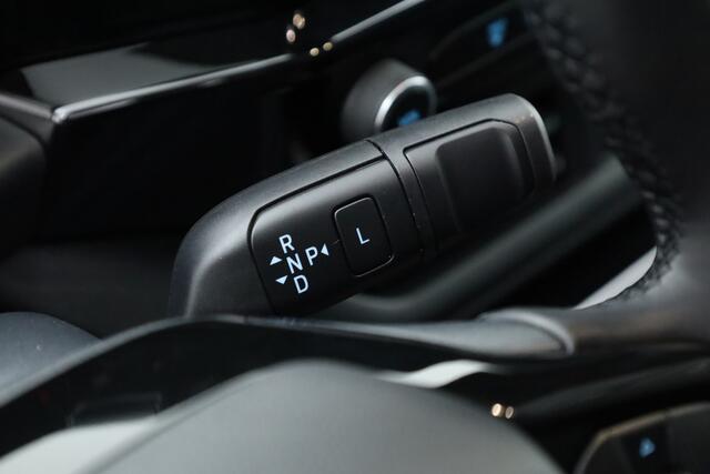 Ford TRANSIT CUSTOM 320 2.5 PHEV L2H1 Sport Dubb. Cab. | 2x Schuifdeur | Elek. Trekhaak | Stoel- Stuurverw. | Camera | Navi | 19" velgen