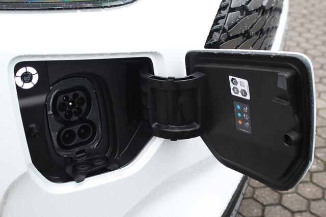 Ford TRANSIT CUSTOM E-Transit 320 L1H1 Kombi | 9 persoons | Trend | 65kWh | 160kW/218pk | Trekgewicht 2300kg | Camera | Carplay/Android | Cruise | Lease 806,- p/m