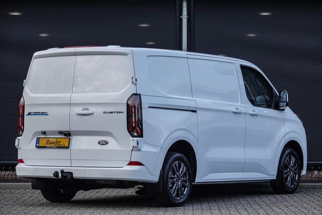 Ford TRANSIT CUSTOM E-Transit L1H1 218Pk Aut. | Elektrisch | 71 kWh | Limited 320 | Pro Power Onboard | Achteruitrijcamera | Trekhaak | 17''