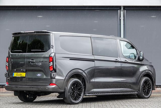 Ford TRANSIT CUSTOM L2H1 Dubbel Cabine 2.5PHEV 233Pk Aut. | Limited | Plug In Hybrid | 360° Camera | 2x Schuifdeur | Spoilerpack | 19'' | Magnetic Grey