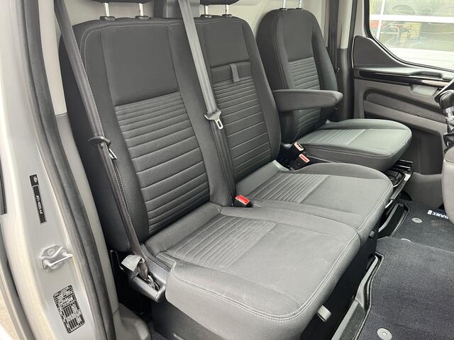 Ford TRANSIT CUSTOM 300 2.0 TDCI L2H1 Limited Airco Cruise control Trekhaak 2800kg trekgewicht 3-Persoons Stoelverwarming Telefoonverbinding Achterruitrij camera Parkeersensoren voor en achter Schuifdeur Euro 6
