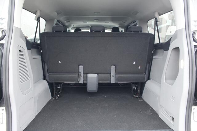 Ford TRANSIT CUSTOM 2.5 PHEV 233pk L2H1 Kombi Limited | 9-Persoons | Incl BPM | Stuur + Stoelverwarming | Keyless | Lease 860,- p/m