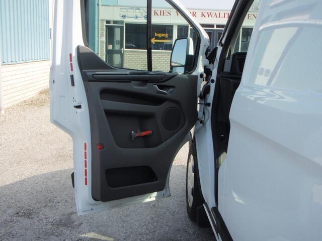 Ford TRANSIT CUSTOM 320 L2H2 Trend zeer nette auto 124377 km 2019