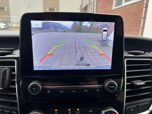 Ford TRANSIT CUSTOM 320 2.0 TDCI L2H1 Platinum Edition AT DC Trekhaak | 100% dealer onderhouden | Leder | Treeplanken | Stoelverwarming | Dubbele Cabine