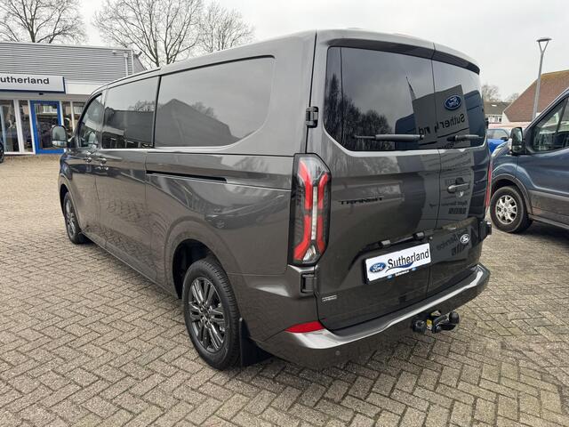 Ford TRANSIT CUSTOM 320 2.5 PHEV L2H1 Limited DC | Dubbele cabine | Adaptive Cruise Control | Groot middenconsole | 8-weg verstelbare & verwarmbare passagiersstoel | 13 polige trekhaak | 17 inch lichtmetalen velgen | Verwarmbaar stuurwiel | Draadloos opladen | Adaptieve LED