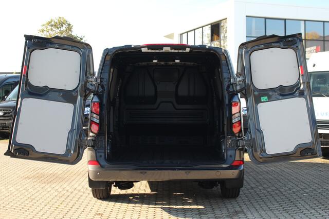 Ford TRANSIT CUSTOM E-Transit 320 L1H1 Limited | 65kWh | 160kW/218pk | Trekgewicht 2300kg | Camera | Carplay/Android | Cruise | Lease 681,- p/m