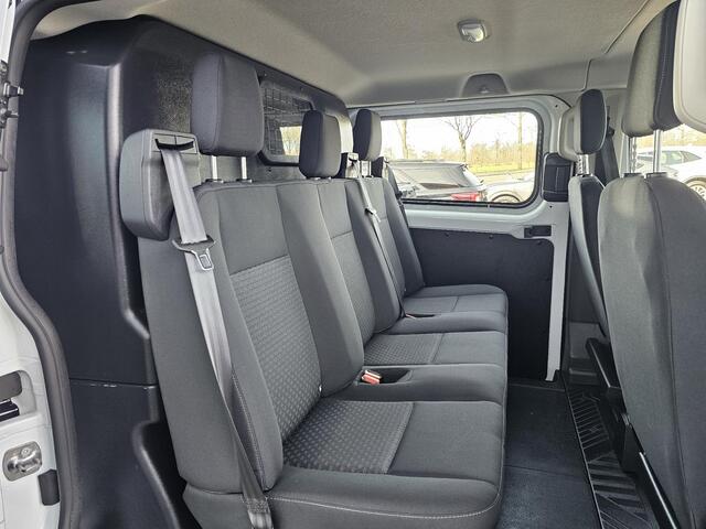 Ford TRANSIT CUSTOM 320 2.0 TDCI L2H1 Trend DC Trekhaak | Stoelverwarming | Camera | Cruise Control | Zéér nette auto!