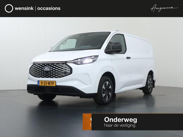 Ford TRANSIT CUSTOM E-Transit 320 | L1 H1 | TREND | 65 kWh | 328 KM RANGE | CLIMATE CONTROL | CARPLAY / ANDROID AUTO | STOELVERWARMING | SPIEGEL VERWARMING | ACHTERUITRIJCAMERA | VOORRUITVERWARMING | LAADRUIMTE PAKKET | VOORBEREIDING 2300 KG TREKHAAK