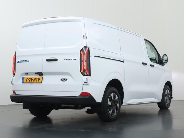 Ford TRANSIT CUSTOM E-Transit 320 | L1 H1 | TREND | 65 kWh | 328 KM RANGE | CLIMATE CONTROL | CARPLAY / ANDROID AUTO | STOELVERWARMING | SPIEGEL VERWARMING | ACHTERUITRIJCAMERA | VOORRUITVERWARMING | LAADRUIMTE PAKKET | VOORBEREIDING 2300 KG TREKHAAK