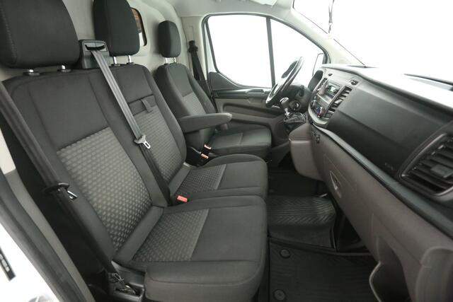 Ford TRANSIT CUSTOM 2.0 TDCI L2H1 170PK | 2800KG Trekgew. | Airco | Cruise | 3 Zits | Trekhaak | Parkeersens.