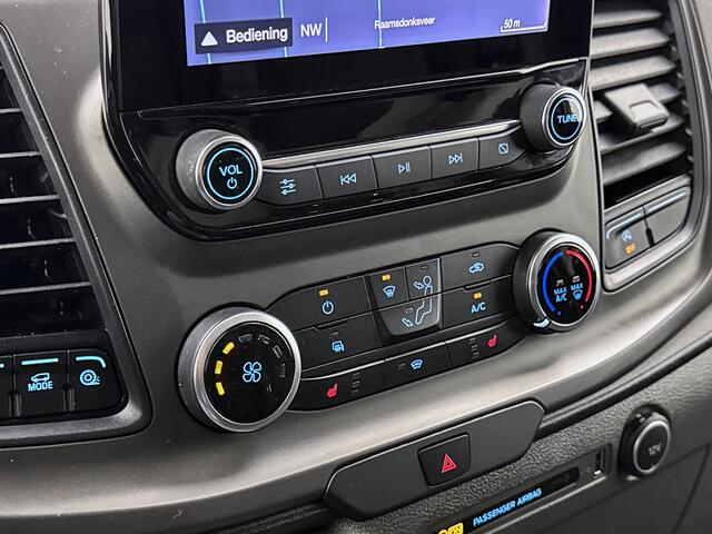 Ford TRANSIT CUSTOM 340 2.0 TDCI L2H1 Automaat Schuifdeur L+R Navigatie Stoelverwarming Inrichting