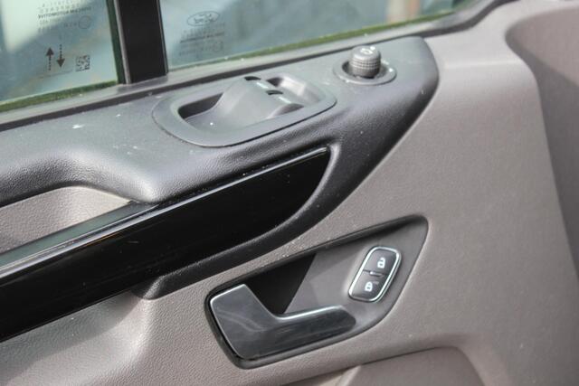 Ford TRANSIT CUSTOM 320 2.0 TDCI L2H1 DC Sport Full Option!! Fabrieksgarantie!