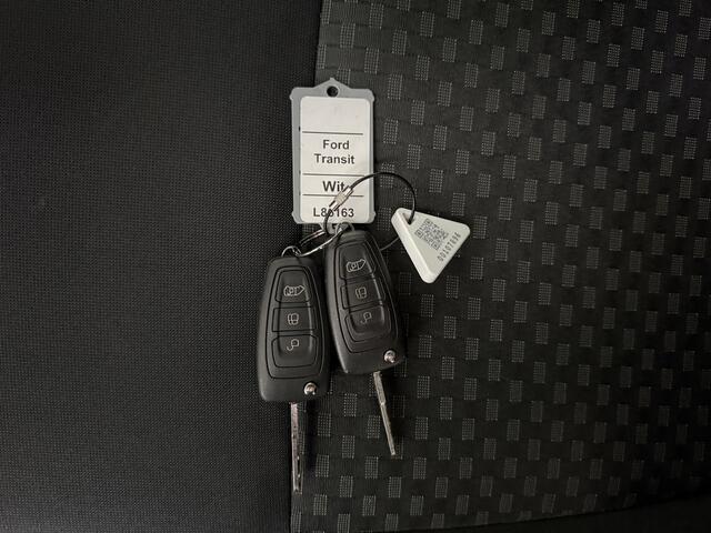 Ford TRANSIT CUSTOM 2.0TDCi 130PK Lang | Airco | Cruise | 3-Zits | Betimmering