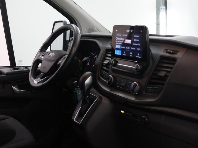 Ford TRANSIT CUSTOM 320 2.0 TDCI | Aut. | L2 H1 | DUBBELE CABINE | AIRCO | CRUISE CONTROL | CAMERA | STOELVERWARMING | APPLE CARPLAY / ANDROID AUTO | TREKHAAK | PARKEERSENSOREN
