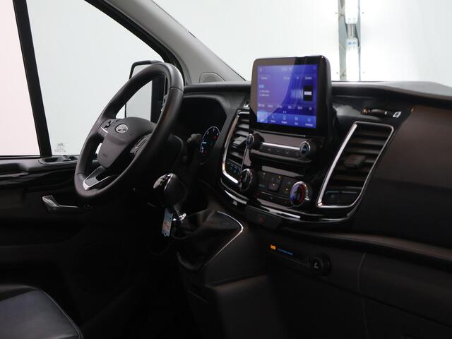 Ford TRANSIT CUSTOM 320 2.0 TDCI | L2 H1 | Active | Dubbele Cabine | Schuifdeur L + R | Trekhaak | LM Velgen | Treeplanken | 5-zits | Parkeercamera | Navigatie