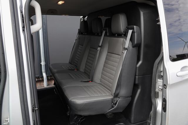 Ford TRANSIT CUSTOM L2H1 | Dubbele Cabine | 5-Persoons | 2.0Tdci 170Pk | Limited 340 | Leder | 2xSchuifdeur | Trekhaak | Raptor Grille | 18''