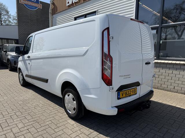 Ford TRANSIT CUSTOM 300 2.0 TDCI 130pk L2H1 Trend / euro 6 / vaste prijs rijklaar ¤ 12.950 ex btw / lease vanaf ¤ 218 / airco / cruise / navigatie / camera / trekhaak 2700 kg !