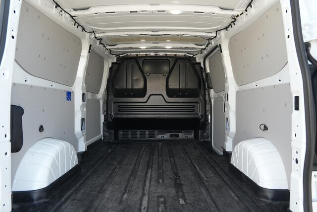 Ford TRANSIT CUSTOM 300 2.0 TDCI L2H1 Trend 136pk - Cruise - Carplay - LED - Rijklaar