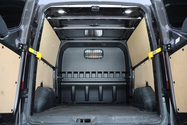 Ford TRANSIT CUSTOM 2.0 TDCI 170Pk AUT. SPORT LIMITED DC XENON | LEDER | CAMERA | ACC | STUUR+STOELVERW | BLINDSPOT | CARPLAY | TREKHAAK | 2X SCHUIFDEUR | ELEK STOEL | LMV