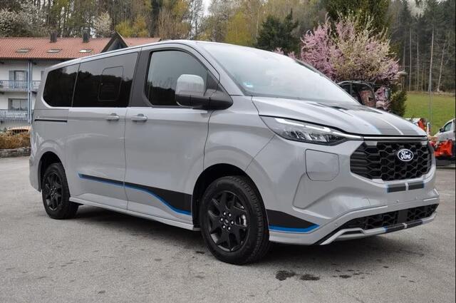 Ford TRANSIT CUSTOM Tourneo 340 2.5 PHEV L1H1 Sport 8 zitter 233 PK B en O Soundsystem Stuurverwarming Stoelverwarming Trekhaak