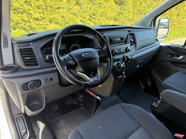 Ford TRANSIT CUSTOM 2.0 TDCI 130 PK / L2H1 / TREKHAAK / AIRCO / CRUISE / STOELVERW / 2800 KG AHG