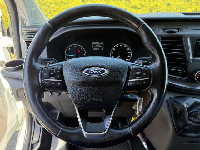 Ford TRANSIT CUSTOM 2.0 TDCI 130 PK / L2H1 / TREKHAAK / AIRCO / CRUISE / STOELVERW / 2800 KG AHG