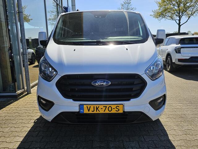 Ford TRANSIT CUSTOM 300 2.0 TDCI L2H1 Trend Trekhaak | Ingerichte laadruimte met omvormer | Camera | Cruise control | Lane assist | Nette auto!