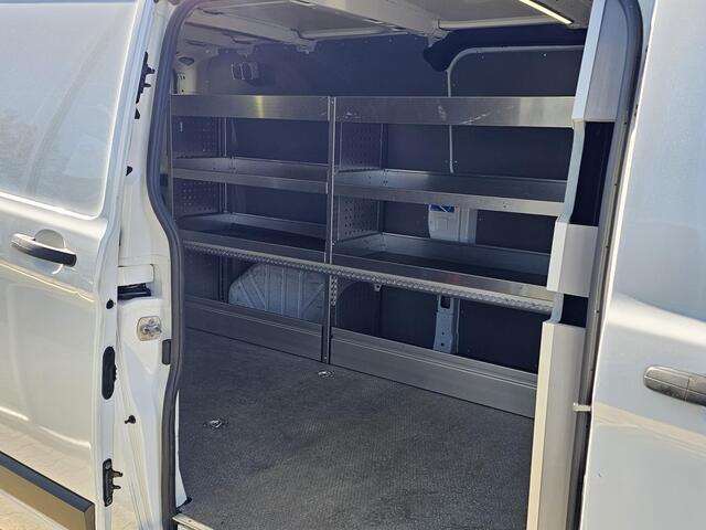 Ford TRANSIT CUSTOM 300 2.0 TDCI L2H1 Trend Trekhaak | Ingerichte laadruimte met omvormer | Camera | Cruise control | Lane assist | Nette auto!