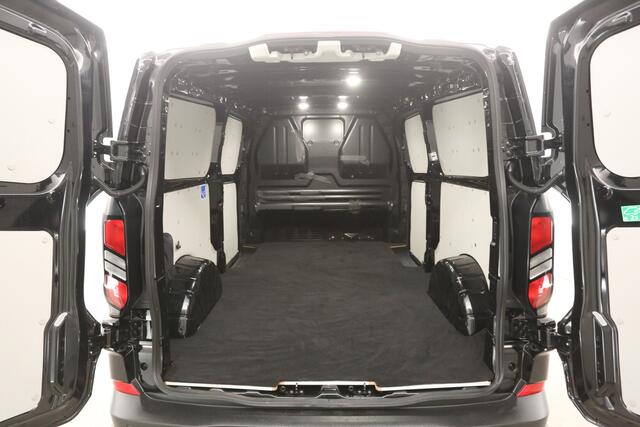 Ford TRANSIT CUSTOM 2.0 TDCI AWD L2H1 Sport 170PK | Aut. | 2800kg Trekgew. | Trekhaak | Clima | Camera | Virtual | Adap. Cruise | Carplay | 2xSchuifdeur | 3 Zits