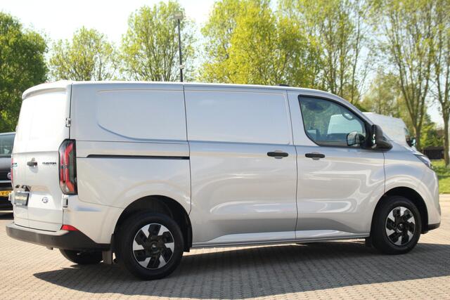 Ford TRANSIT CUSTOM E-Transit 320 L1H1 Trend | 71 kWh | 160kW/218pk | Camera | Carplay/Android | Cruise | Lease 681,- p/m