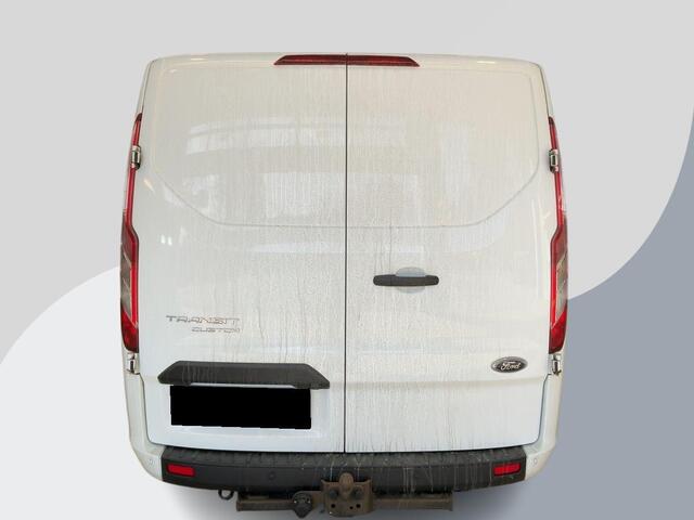 Ford TRANSIT CUSTOM 340 2.0 TDCI L2H1 Trend DC 170pk | Automaat | Dubbele Cabine | 6-persoons | Trekhaak | Navigatie | Camera | Verwarmd voorruit
