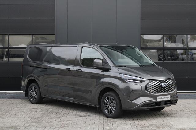 Ford TRANSIT CUSTOM E-Transit 340 L2H1 Limited 71 kWh 218pk | 2x Schuif | DDS LED | 360 Camera | B&O | ACC | Navi | Verwarmd stuurwiel | Elek trekhaak | AGR-stoel | Rijklaar