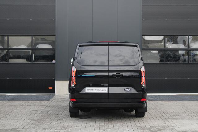 Ford TRANSIT CUSTOM E-Transit 340 L2H1 Limited 71 kWh 218pk | 2x Schuif | DDS LED | 360 Camera | B&O | ACC | Navi | Verwarmd stuurwiel | Elek trekhaak | AGR-stoel | Rijklaar