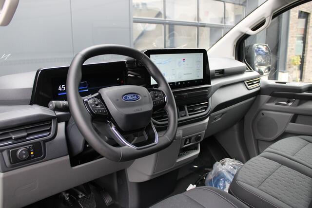 Ford TRANSIT CUSTOM E-Transit 340 L2H1 Limited 71 kWh 218pk | 2x Schuif | DDS LED | 360 Camera | B&O | ACC | Navi | Verwarmd stuurwiel | Elek trekhaak | AGR-stoel | Rijklaar