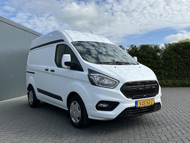 Ford TRANSIT CUSTOM 2.0 TDCI 130 PK AUTOMAAT / L1H2 / 1e EIG. / TREKHAAK / CAMERA / AIRCO / CRUISE / CARPLAY