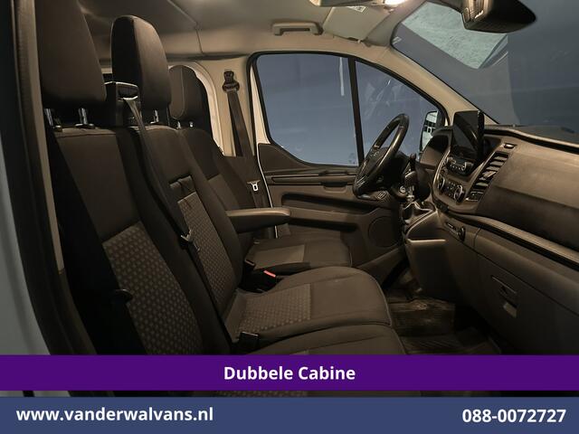Ford TRANSIT CUSTOM 2.0 TDCI 170pk L2H1 Dubbele Cabine Euro6 ** Rijklaar direct rijden ** Airco | 6-Zits | Camera | Navigatie | LED | Apple Carplay Android Auto, Cruisecontrol, Stoelverwarming, Verwarmde voorruit, Parkeersensoren, 2800kg trekvermogen, Dakdragers
