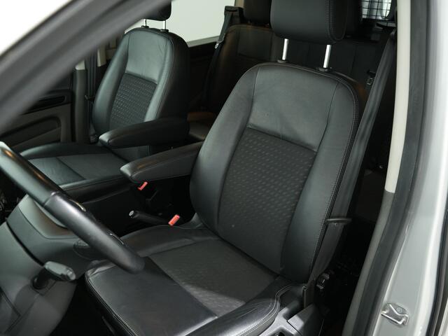 Ford TRANSIT CUSTOM 320 2.0 TDCI L1 H1 185PK SPORT DC | MARGE | BTW en BPM betaald