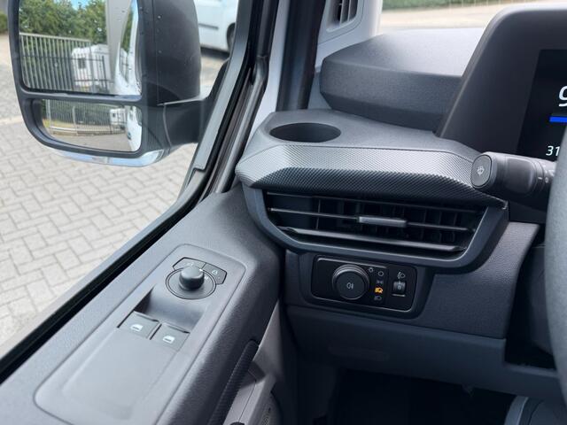 Ford TRANSIT CUSTOM Kombi 9 pers. Vol. elektr. 71 kWh . 340 L2H1 100kW Trend Climate Controle tweede zitrij All Season banden