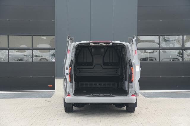 Ford TRANSIT CUSTOM E-Transit 320 L1H1 Limited 71 kWh 218pk - Stoel + Stoel - Keyless - Stoelverwarming - Camera - Carplay - Rijklaar