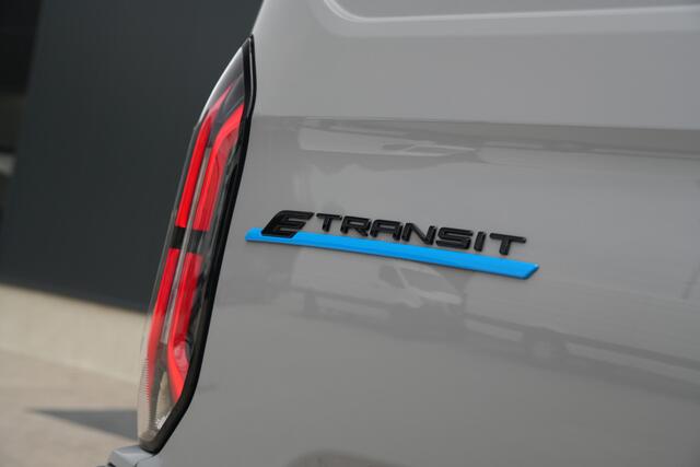 Ford TRANSIT CUSTOM E-Transit 320 L1H1 Limited 71 kWh 218pk - Stoel + Stoel - Keyless - Stoelverwarming - Camera - Carplay - Rijklaar