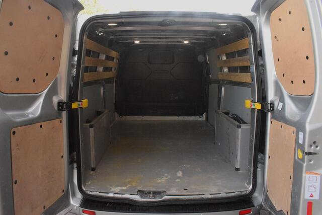 Ford TRANSIT CUSTOM 320 2.0 TDCI L2H1 Limited | Trekhaak | Apple Carplay | Cruise