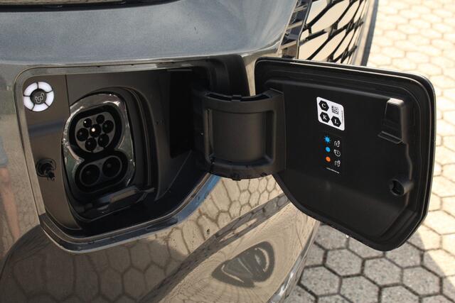 Ford TRANSIT CUSTOM E-Transit 320 L2H1 Limited DC | 71 kWh | 160kW/218pk | Trekgewicht 2300kg | Camera | Carplay/Android | Cruise | Lease 788,- p/m