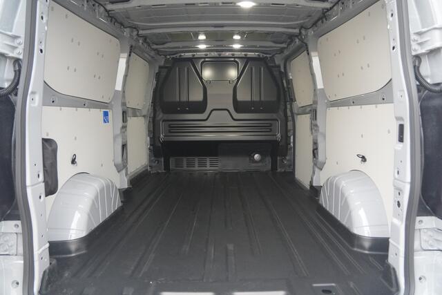 Ford TRANSIT CUSTOM E-Transit 340 L2H1 Sport 71 kWh 218pk - ACC - B&O - Navi - Stoel/Stuurverwarming - 360 Camera - Blindspot - Rijklaar