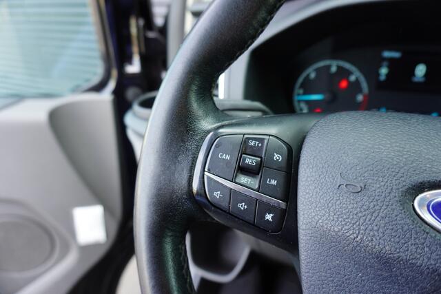 Ford TRANSIT CUSTOM 130pk Automaat L2H1 Limited Raptor gril Dubbele cabine 2x Schuifdeur Apple Carplay Camera Navigatie Trekhaak Cruise control Imperiaal