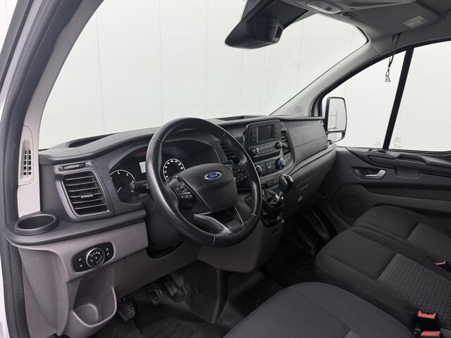 Ford TRANSIT CUSTOM 2.0TDCI 130PK Lang | Airco | Cruise | 3-Zits | 2800Kg Trekken