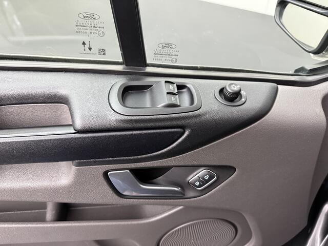 Ford TRANSIT CUSTOM 2.0TDCI 130PK Limited | Navigatie | Camera | Airco | Cruise | 3-Zits | Trekhaak